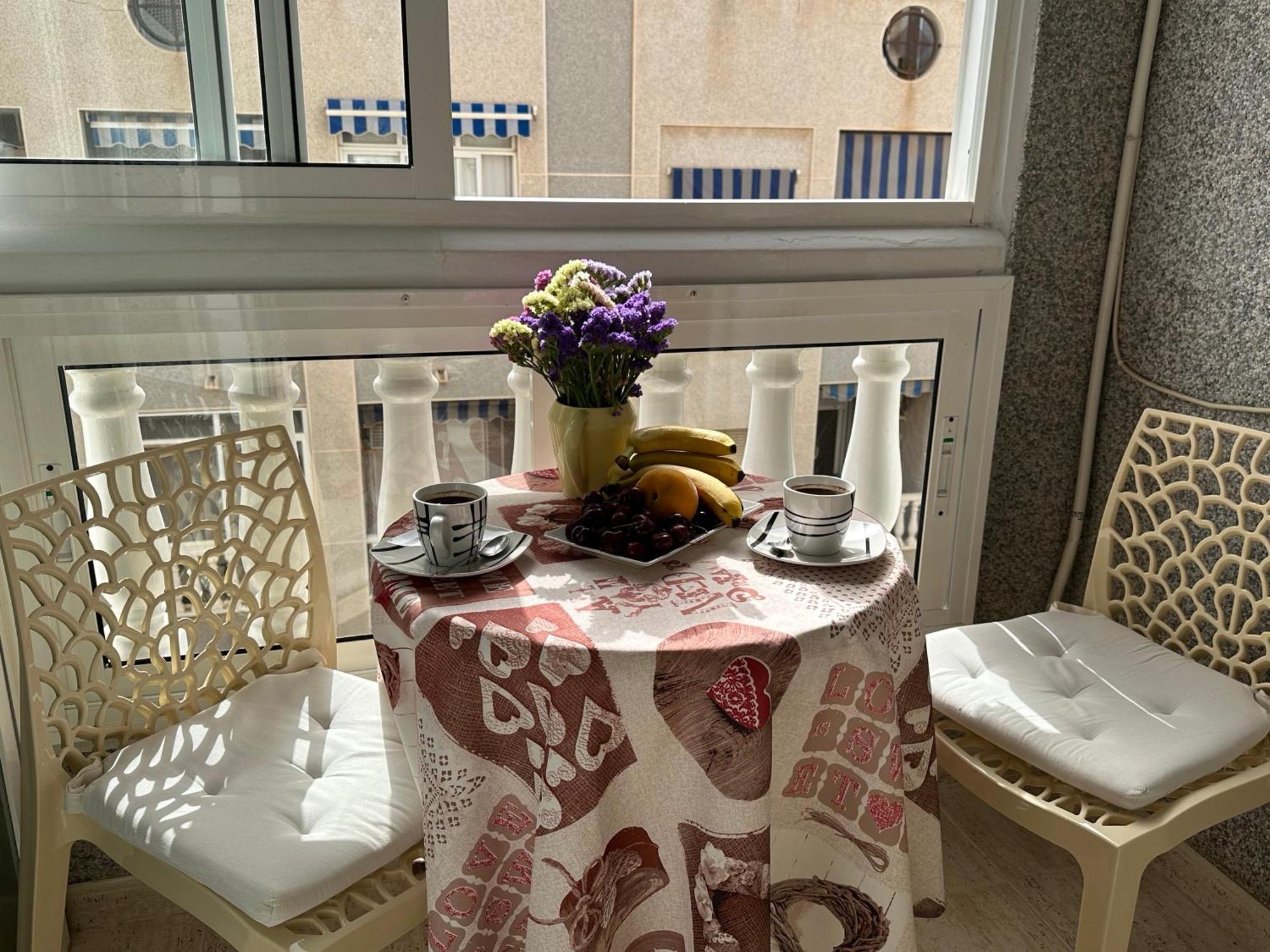 Apartament Montana Torrevieja Exteriér fotografie
